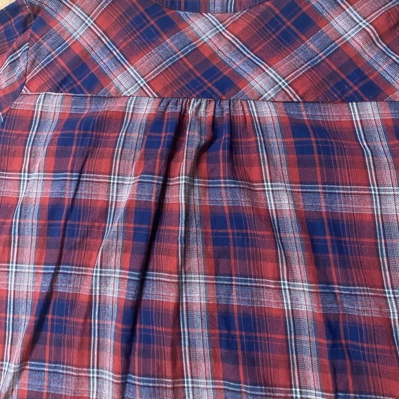B Skies Are Blue Red and Blue Plaid 3/4 Sleeve Tie Front V Neck Shirt Size 2X - Picture 11 of 15